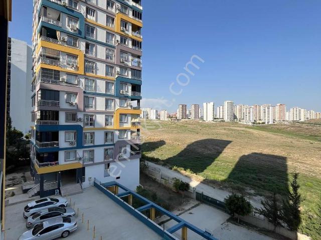 #ş. Hastanesi Ve Üniversite Yakını Merkezi Konumda Havuzlu 2+1#