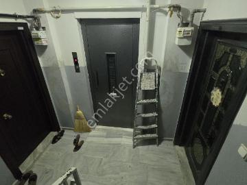 Hastaneye Metroya Yürüme Mesafe Asansörlü2+1 Kiralık 110m2 Daire