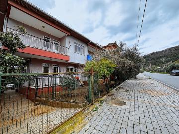 Kışla Bucağı Caddesi, Gazipaşa, Antalya ili, Akdeniz Bölgesi