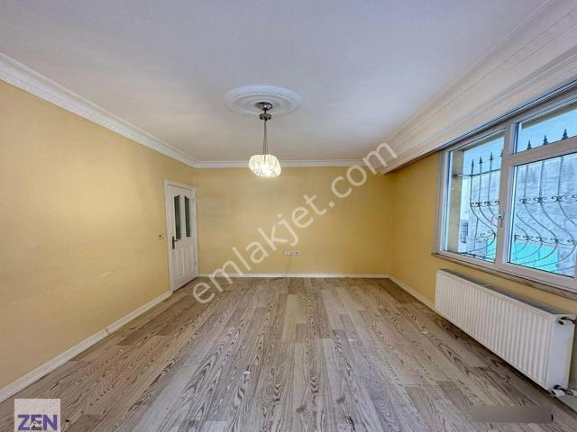 Hastaneye Yakın Ulaşıma Yakın 2+1 Kiralık Yüksek Giriş