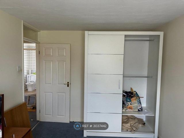 Hastings Drive, Barwell, Leicester LE9, 2 bed flat to rent, £835 pcm | PrimeLocation