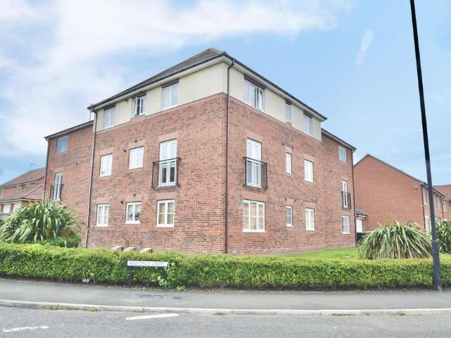 Hastings Drive, Shiremoor, Newcastle. 2 bed apartment to rent £800 pcm £185 pw