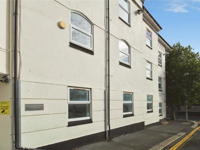 Hastings Street, Devon PL1 1 bed flat to rent £750 pcm £173 pw