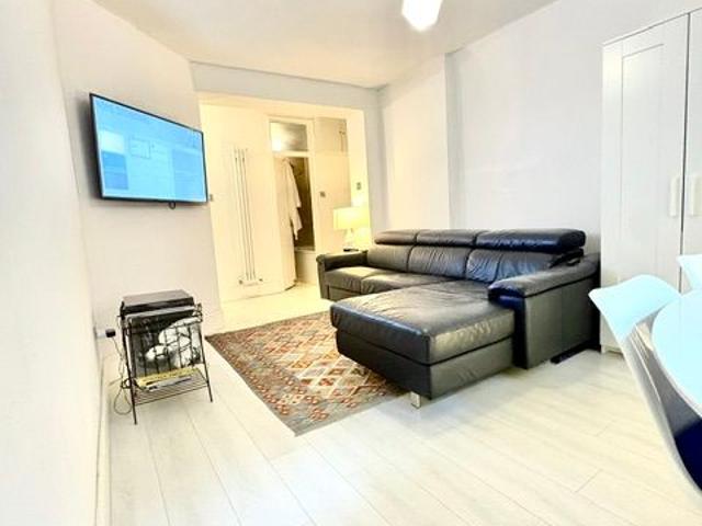 Hastings Street, London WC1H, 1 bed flat to rent, £2,500 pcm | PrimeLocation