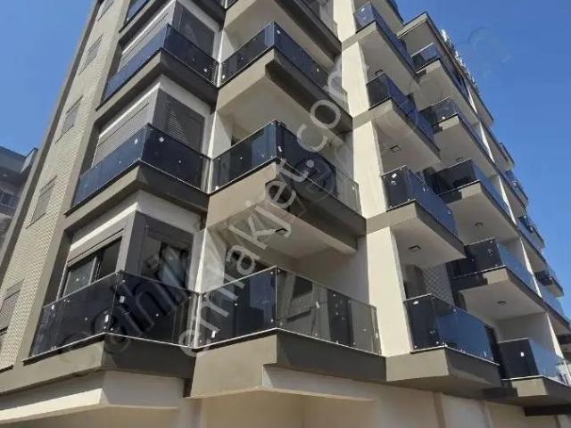 Hasyurt Sahilde Deniz Manzaralı Sıfır 2+1 Daire