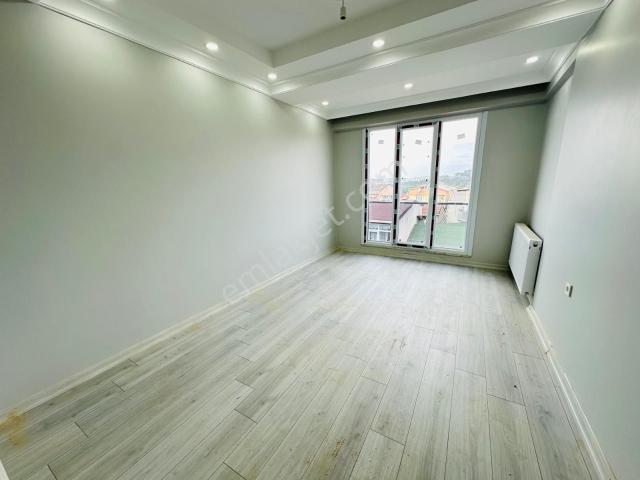 Has Seba'da Söğütlüçeşmede Diş Has. Altında 3+2 150m2 Sıfır Lüx Yapımlı Satılık Dubleks