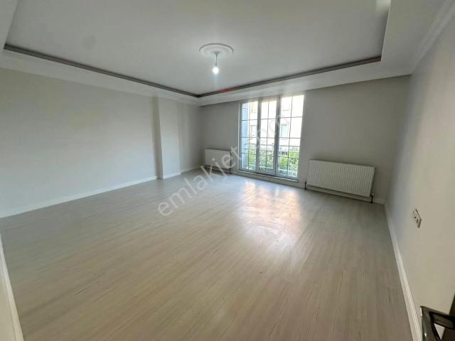 Has Seba'dan Tevfikbey Mh 3+1 130m2 Caddeye Yakın Satılık Daire