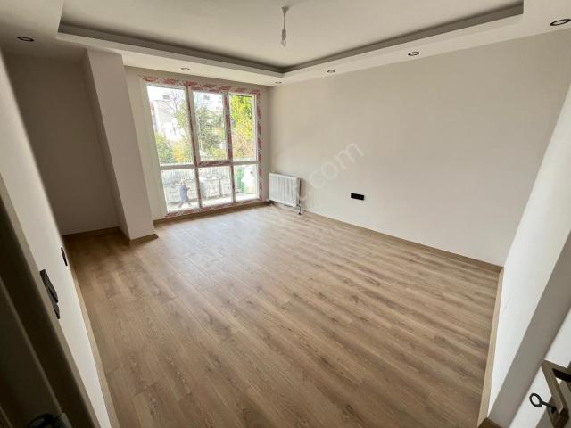 Has Seba'dan Cumhuriyetde 2+1 95m2 Göl Manzaralı Lüx Satılık Arakat Daire