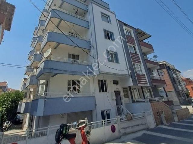 Hasan Basri Çantay Mah. De Kiralık 3+1 Daire !
