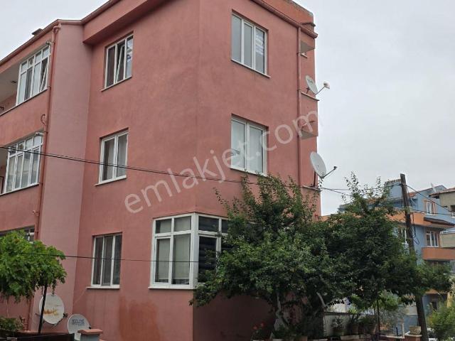 Hasan Basri Çantay Mahallesi 1 Nolu Sağlık Ocağı Yanı Kiralık Daire
