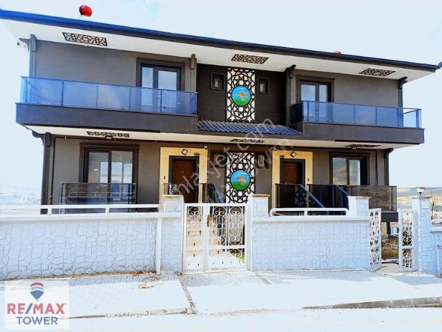 Hasanoğlan, İskanlı, Yeni, Hemen Taşınılabilir Satılık 4+2 Villa