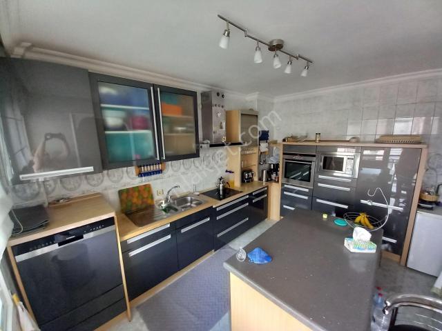 Hasanağa Parkı Yk. İşyerine Ve Oturmaya Uygun 5+1 Teraslı Daire
