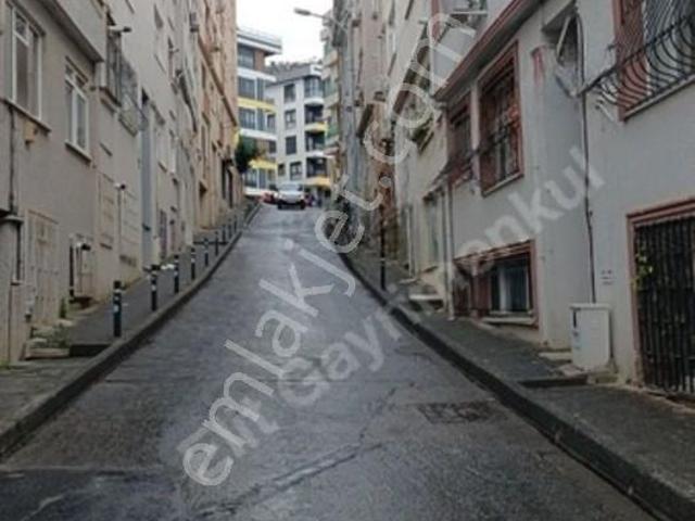 Hasanpaşa 'da 2+1 Kombili Daire