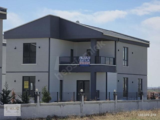 HASAS YENİMAHALLEDE VİLLALAR BÖLGESİNDE LÜKS 4+1 VİLLA