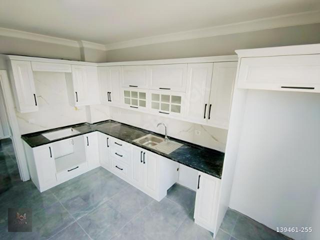 HASKÖYDE DENİZ MANZARALI CADDE ÜZERİ SATILIK 3+1 DAİRE