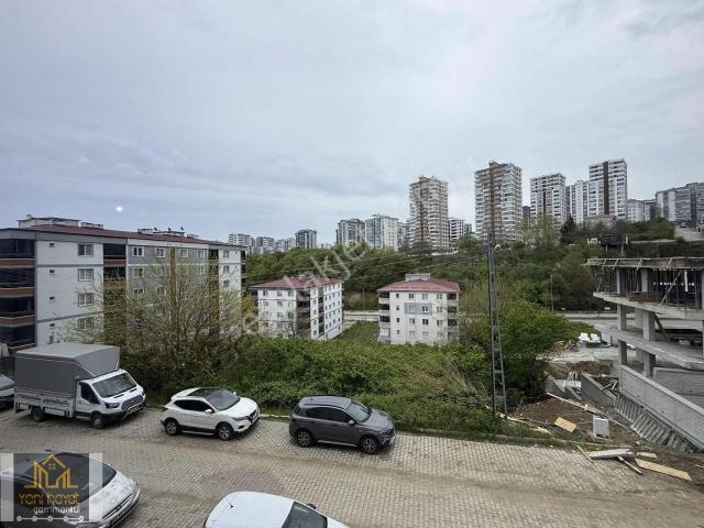 Hasköy'de Geniş Ara Kat 3+1 Satılık Daire