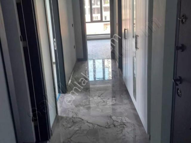 Hasköyde Kiralık 2+1 Kombili Cam Balkonlu Daire