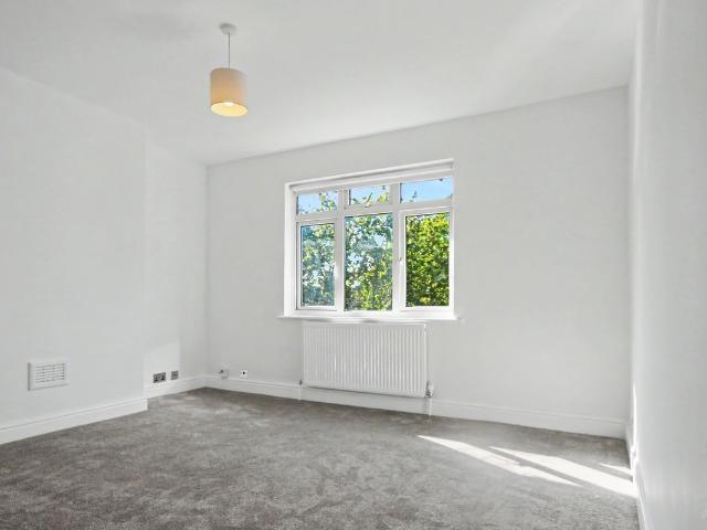 Haslam Court Ms211, Waterfall Road, New Southgate N11, 3 bed flat to rent, £2,200 pcm | PrimeLocation