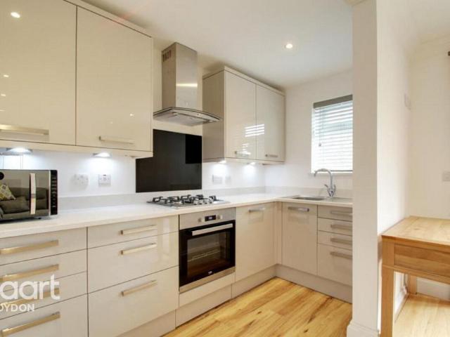 Haslemere Road, THORNTON HEATH 1 bed in a house share to rent £850 pcm £196 pw