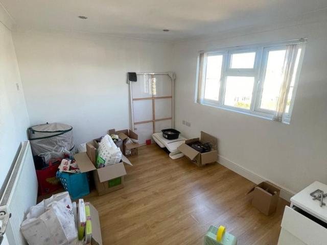 Haslemere Road, Ilford, Essex IG3, 3 bed flat to rent, £1,900 pcm | PrimeLocation