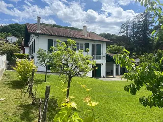 Hasparren 64240 Achat / Vente maison 6 pièces t6 au dernier étage