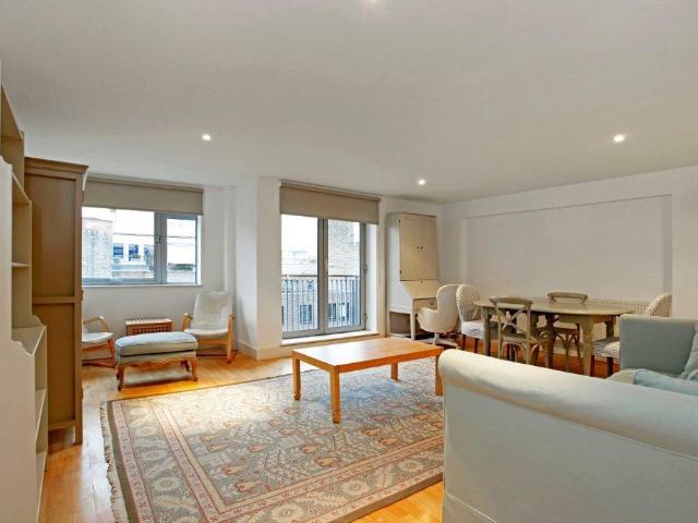 Hatton Garden, Clerkenwell, London, EC1N 1 bed apartment to rent £2,496 pcm £576 pw