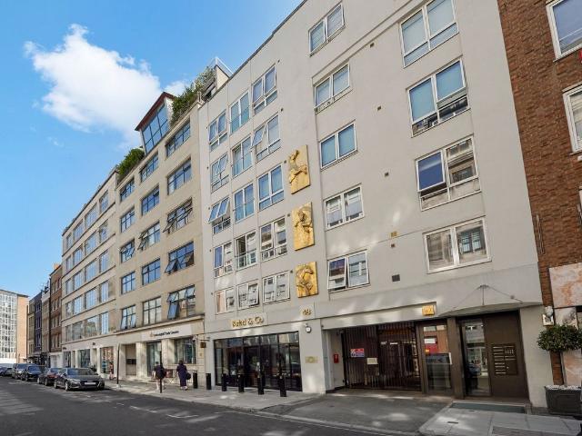 Hatton Garden, London EC1N, 2 bed flat to rent, £2,925 pcm | PrimeLocation
