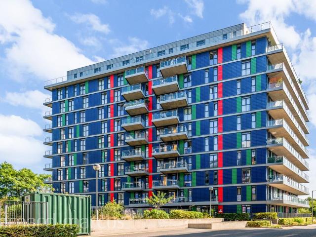 Hatton Road, WEMBLEY 2 bed apartment to rent £2,400 pcm £554 pw