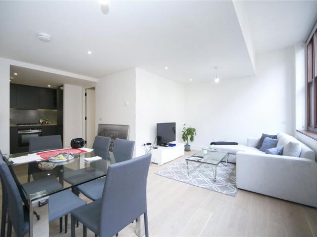 Hatton Wall, Clerkenwell, London, EC1N 1 bed apartment to rent £3,100 pcm £715 pw
