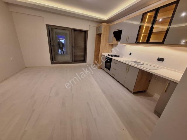 Hatay Üçyolda Lüks 3+1 Asansörlü Otoparklı