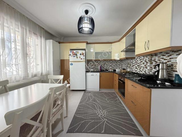 Hatay İnönü Cad. Ykn. Yeni Bina 3+1 Asansörlü Otoparklı Satılık