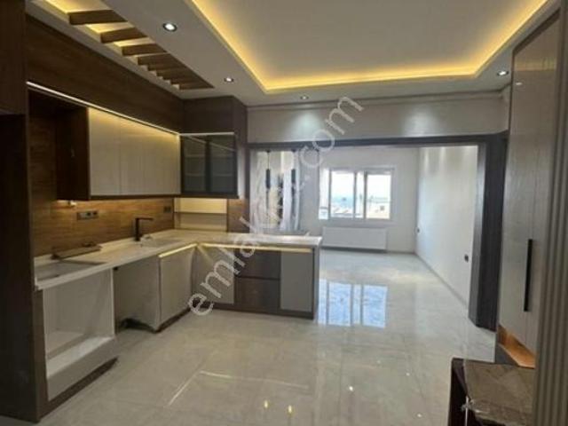 Hatay Metro Yakını 3+1 Full Tadilatlı Deniz Manzaralı Satılık