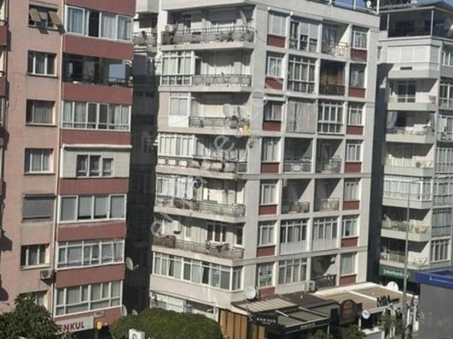 Hatay Metro Girişinde Kiralık 2+1 Daire Asansörlü Cadde Üzeri