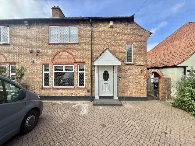 Hatch Lane, Harmondsworth, West Drayton UB7, 3 bed semi detached house to rent, £2,100 pcm | PrimeLocation