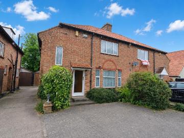 Hatch Lane, Harmondsworth, West Drayton UB7, Studio to rent, £998 pcm | PrimeLocation