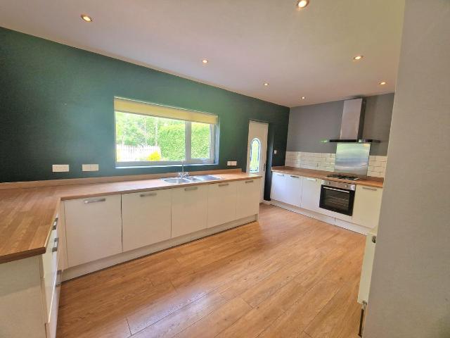 Hatchell Drive, Doncaster DN4, 3 bed property to rent, £1,350 pcm | PrimeLocation