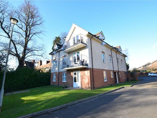 Hatfield Court, 3 5 Heatherley Road. 2 bed flat to rent £1,400 pcm £323 pw