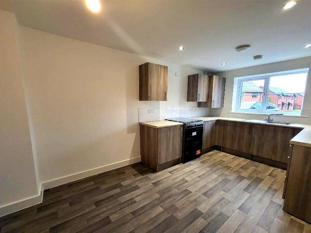 Hatfield Drive PR25, 3 bed semi detached house to rent, £1,075 pcm | PrimeLocation