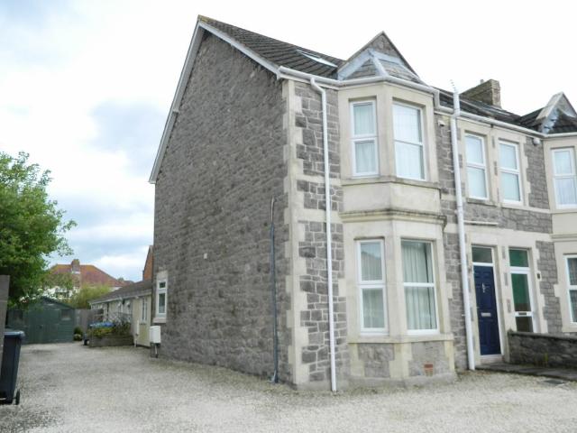 Hatfield Road BS23, 2 bed flat to rent, £1,200 pcm | PrimeLocation
