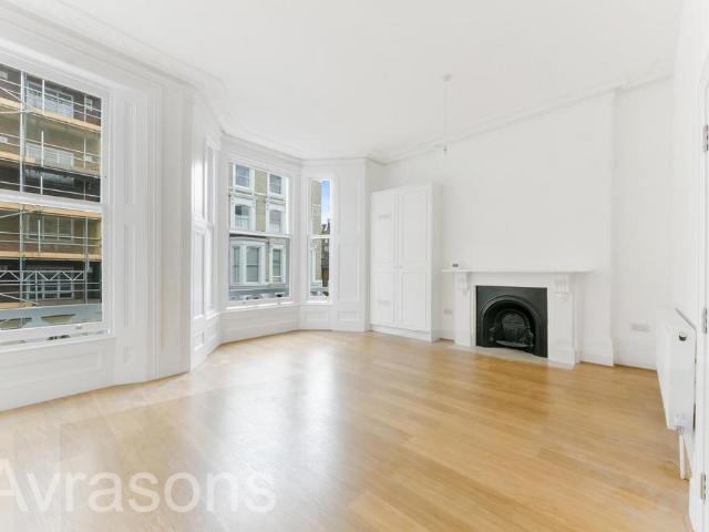 Hatherley Grove, Bayswater, London 2 bed flat to rent £3,000 pcm £692 pw