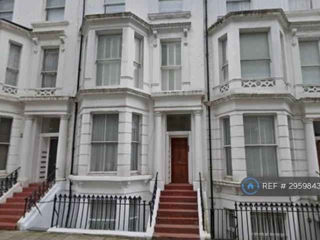 Hatherley Grove, London, W2 2 bed semi detached house to rent £2,750 pcm £635 pw