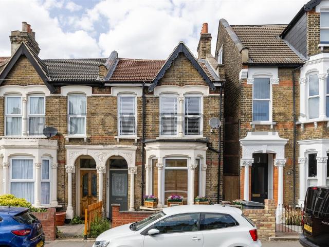 Hatherley Road, Walthamstow E17, 1 bed flat to rent, £2,000 pcm | PrimeLocation
