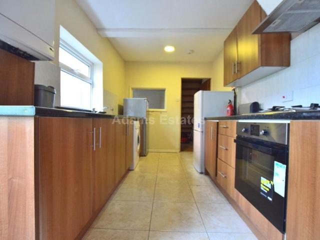Hatherley Road, Reading 4 bed terraced house to rent £2,400 pcm £554 pw