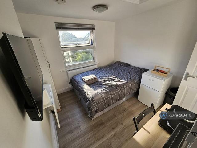 Hatherley Road, Sidcup, DA14 1 bed in a house share to rent £1,100 pcm £254 pw