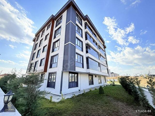 HATİP MAHALLESİNDE HAVUZLU SİTE İÇİNDE 3+1 SATILIK DAİRE