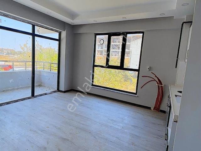 Hatip Mah 1+1 Satılık Ara Kat İskanlı Daire