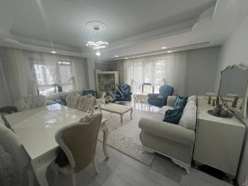 Hatip Mah. Havuzlu Site İçinde 3+1/140m2 Ara Kat Satılık Daire