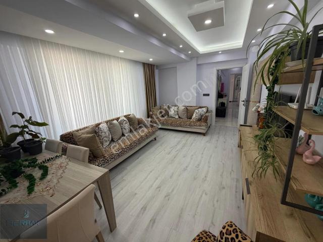 Hatip Mah.merkezi Konum Etrafı Açık 2+1 Satılık Masrafsız Daire