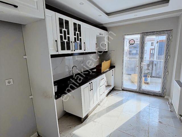 Hatip Mahallesi Sıfır Binada Kiralık Arakat Daire