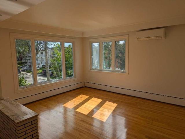 Haut Duplex 3 chambres à louer à Lasalle